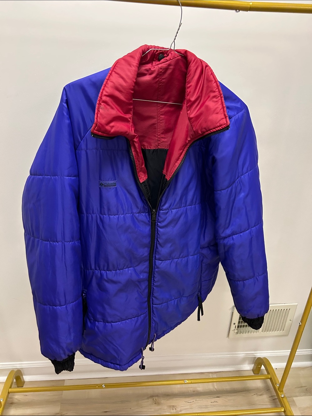 Columbia Men's reversible, purple Puffer Jacket which changes to red / black